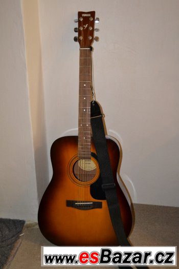 Prodám kytaru Yamaha F 310P s příslušenstvím