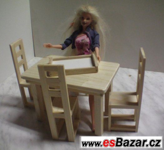 Dřevěný nábytek pro panenky židle se stolem