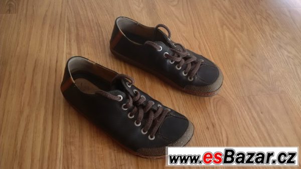 clarks-kozene-tenisky