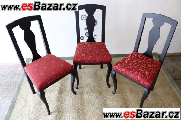 Tři starožitné židle po renovaci