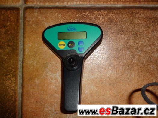 Bazénový automatický vysavač Dolphin Dynamic 3002 Bazénový automatický vysavač Dolphin Dynamic 3002