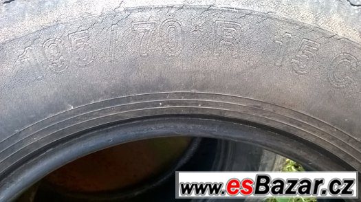 Zimní M+S 195/70R 15C. Zimní M+S 195/70R 15C.