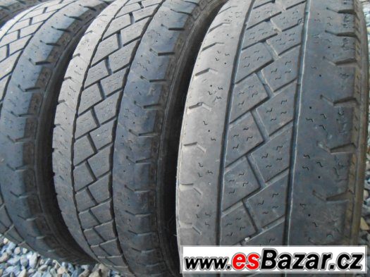 Prodám 4ks pneu 205 65 R16 C Prodám 4ks pneu 205 65 R16 C