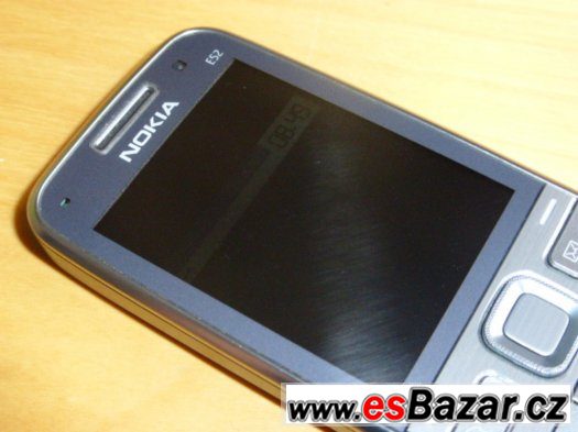 Nokia E52