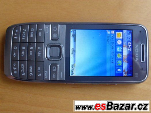 Nokia E52