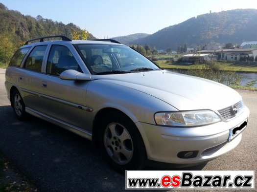 Opel Vectra Caravan 1.6 16v edice 100 pouze 109000km