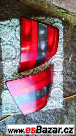 ZADNI SVETLA NA OPEL VECTRA B ZADNI SVETLA NA OPEL VECTRA B