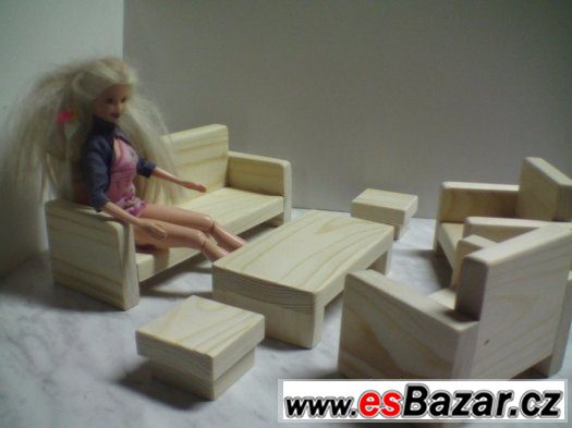 nový dřevěný nábytek pro panenky obyvák
