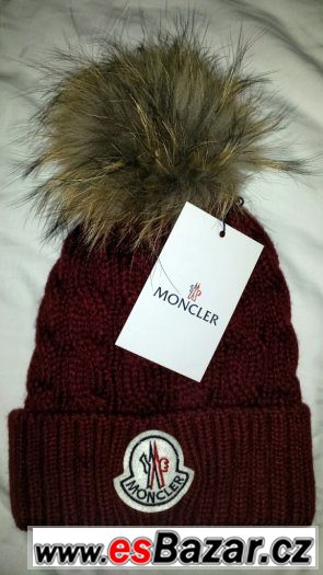 Moncler nová čepice s bambulí