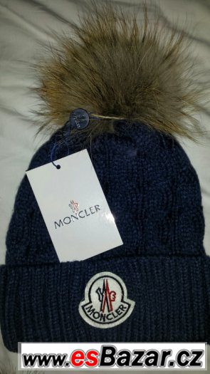 Moncler nová čepice s bambulí