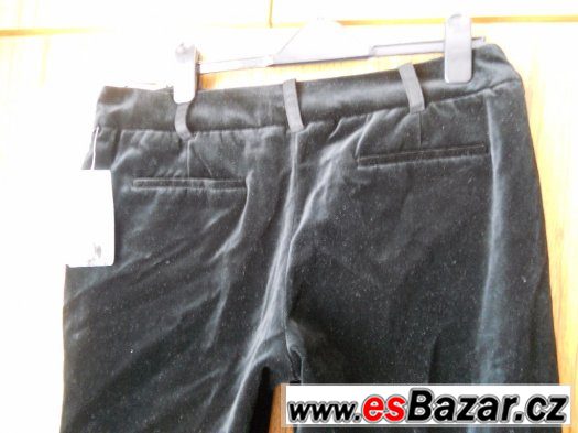 MANGO dámské sametové černé kalhoty