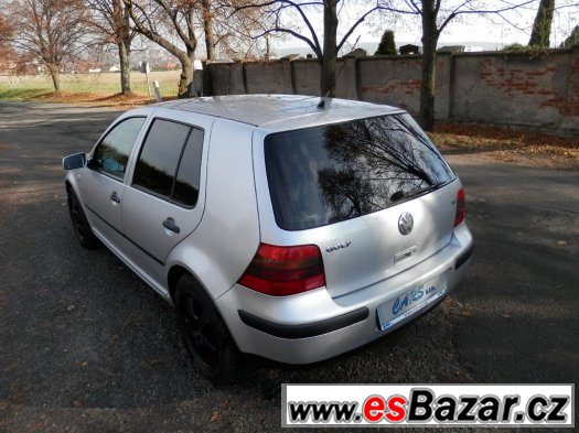 Golf 1.6i, Klima, Nové v ČR.