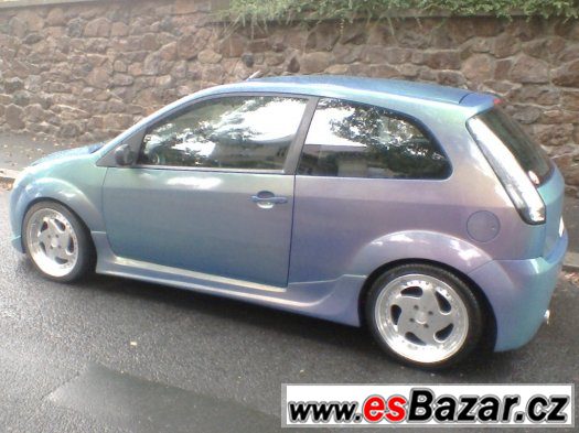 Ford Fiesta r. 2006 MÁLO JETÁ Ford Fiesta r. 2006 MÁLO JETÁ