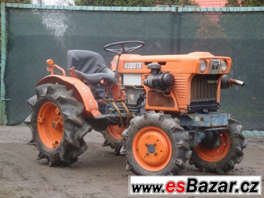 Malotraktor Kubota B7001, 4X4, 14 Hp, tříválec