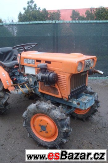 Malotraktor Kubota B7001, 4X4, 14 Hp, tříválec