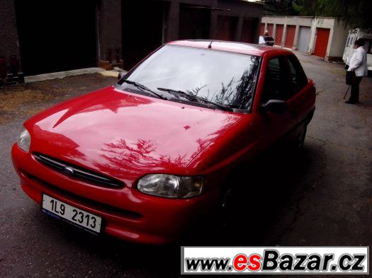 FORD Escort 1,6i 16V Champ - TOP STAV