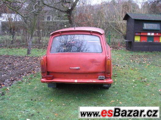 Trabant na náhradní díly.