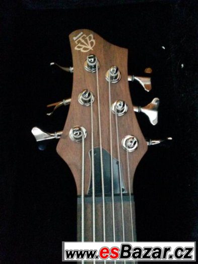 6-ti struna basova kytara