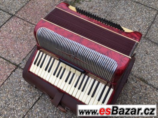Prodám klávesovou harmoniku - akordeon Lignatone 90 basů.