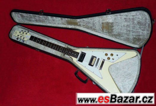 Elektrická kytara zn. Vantage, 1982