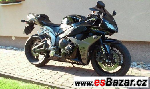 Honda CBR 600RR, 88KW, 2007, najeto 29 300km