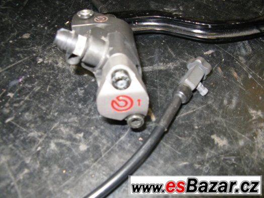 pumpa Brembo 19