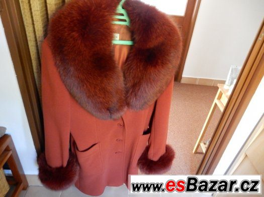 Luxusní kabát s liškou