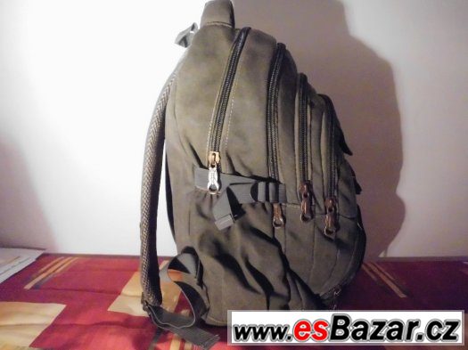 BATOH V KHAKI BARVĚ BATOH V KHAKI BARVĚ