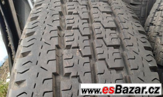 195-70-15c-michelin-agilis