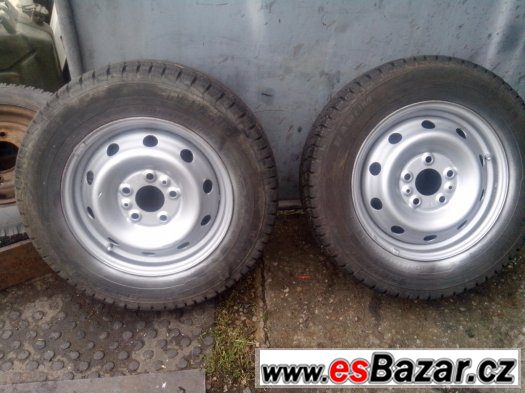 195 70 15C michelin agilis 195 70 15C michelin agilis