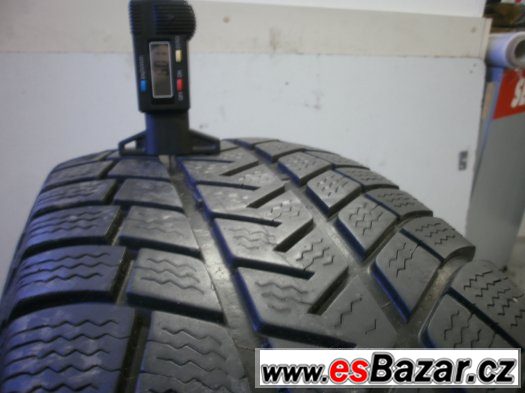 Prodám 2 x zimní pneu Michelin 235/65-17 Prodám 2 x zimní pneu Michelin 235/65-17