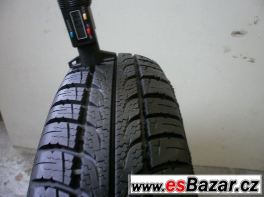 Prodám 2 x zimní pneu Kumho 155/80-13 pěkné Prodám 2 x zimní pneu Kumho 155/80-13 pěkné