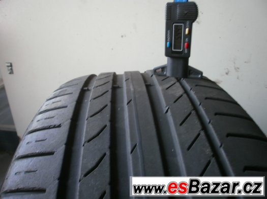 Prodám 2 x letní pneu Continetal 235/40-18 Prodám 2 x letní pneu Continetal 235/40-18