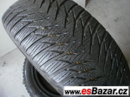 Prodám 2 x zimní pneu Goodyear 205/55-16 Prodám 2 x zimní pneu Goodyear 205/55-16