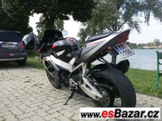 Honda cbr 929 rr fireblade RYCHLE NECHAM ZA 50000,-