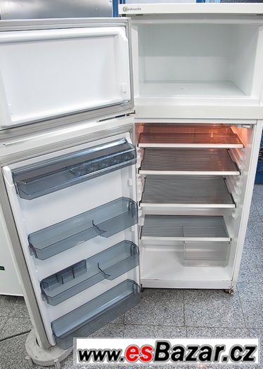 Lednice s mrazákem Bauknecht, 2 dveřová kombinace