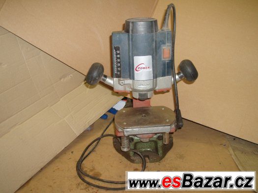 Fréza na kov nebo i dřevo s uchycením do svěráku Fréza na kov nebo i dřevo s uchycením do svěráku