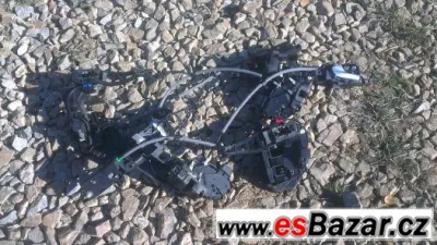 zámky  Mondeo mk4