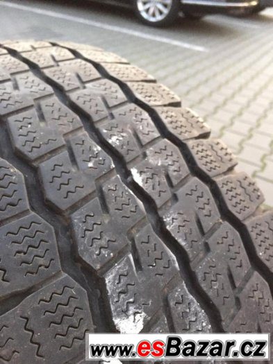 235/65 r16C   zimní pneu na dodávku 2ks Firestone