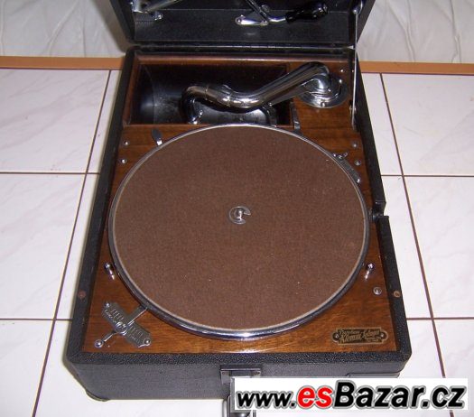 Prodám nádherný gramofon na kliku značky ELEKTROLA Prodám nádherný gramofon na kliku značky ELEKTROLA