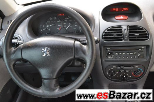 Prodám Peugeot 206 1.4i klima, centrál, serviska, POCTIVÉ KM