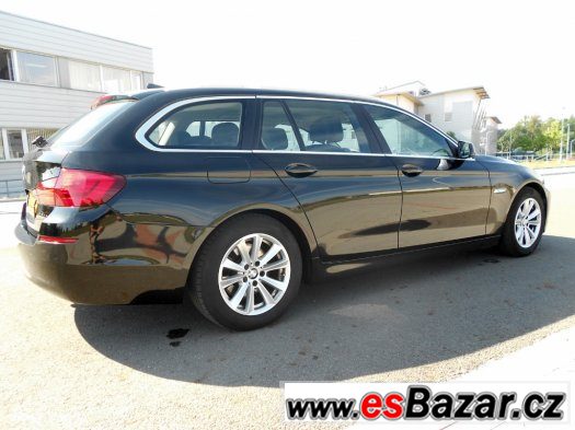 BMW Řada 5 520d 1.Majitel/Servisní kniha/Xenoy/NAVI/El. seda