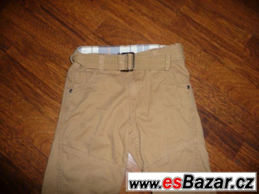 hezké kalhoty s opaskem vel. 122/128 délka 72 cm