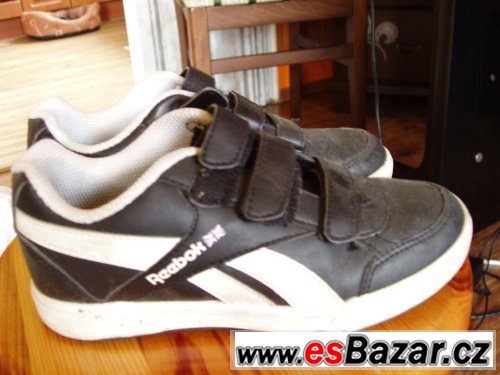 DĚTSKÉ PODZIMNÍ BOTY VEL. 31 A NIKE VEL.35 DĚTSKÉ PODZIMNÍ BOTY VEL. 31 A NIKE VEL.35