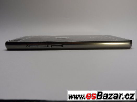 Huawei P8 Lite pouzdro barva tmavě stříbrná materiál rámeček