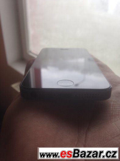 Prodám iPhone 5 Black 16G