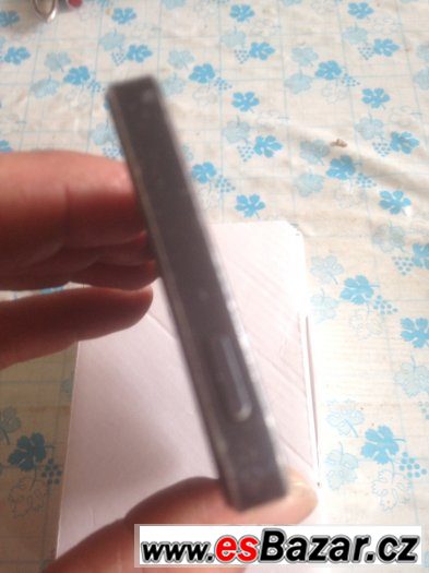Prodám iPhone 5 Black 16G