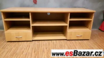 Malá obývací stěna