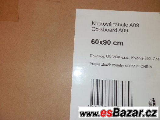 Prodám NOVOU korkovou tabuli 60x90cm A09 s ALU rámem