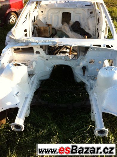 e36-kasle-na-nd